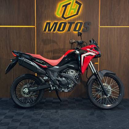 HONDA XRE 300 SAHARA RALLY 
